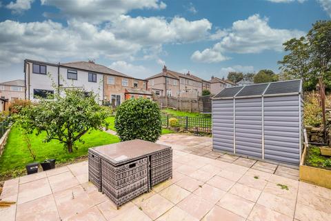 4 bedroom semi-detached house for sale, Ainley Road, Birchencliffe, Huddersfield, HD3