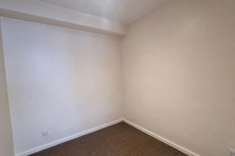 Studio to rent, Stewkins Court, Wordsley