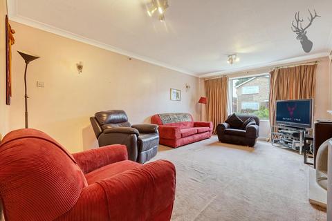 48 Woolhampton Way, Chigwell, IG7 4QJ