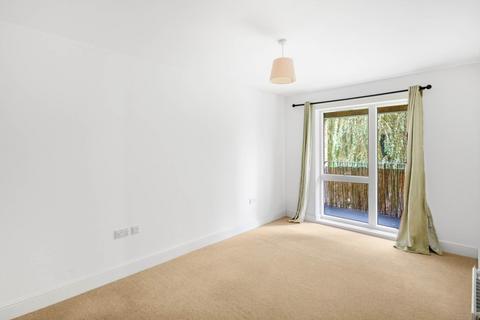 2 bedroom apartment for sale, Larges Lane, Bracknell RG12