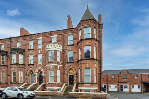 1 bedroom apartment for sale, Wenlock Terrace, Fulford, York, YO10 4DU