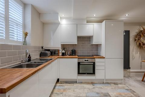 1 bedroom apartment for sale, Wenlock Terrace, Fulford, York, YO10 4DU