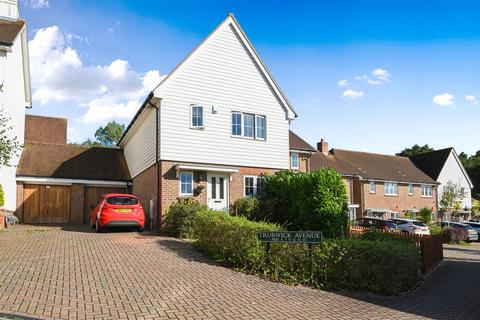 3 bedroom terraced house for sale, Trubwick Avenue, Haywards Heath