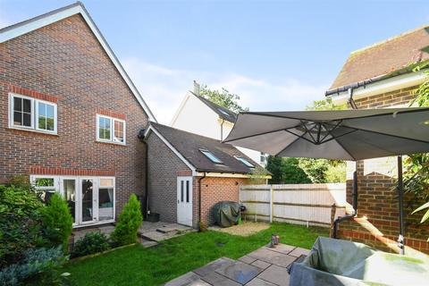 3 bedroom terraced house for sale, Trubwick Avenue, Haywards Heath