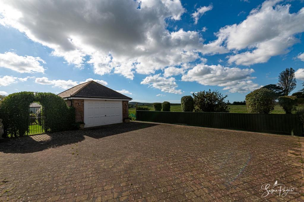 Driveway &amp; Garage