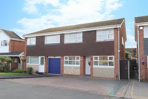 4 bedroom semi-detached house for sale, Lesley Drive, Kingswinford