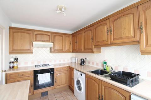 4 bedroom semi-detached house for sale, Lesley Drive, Kingswinford