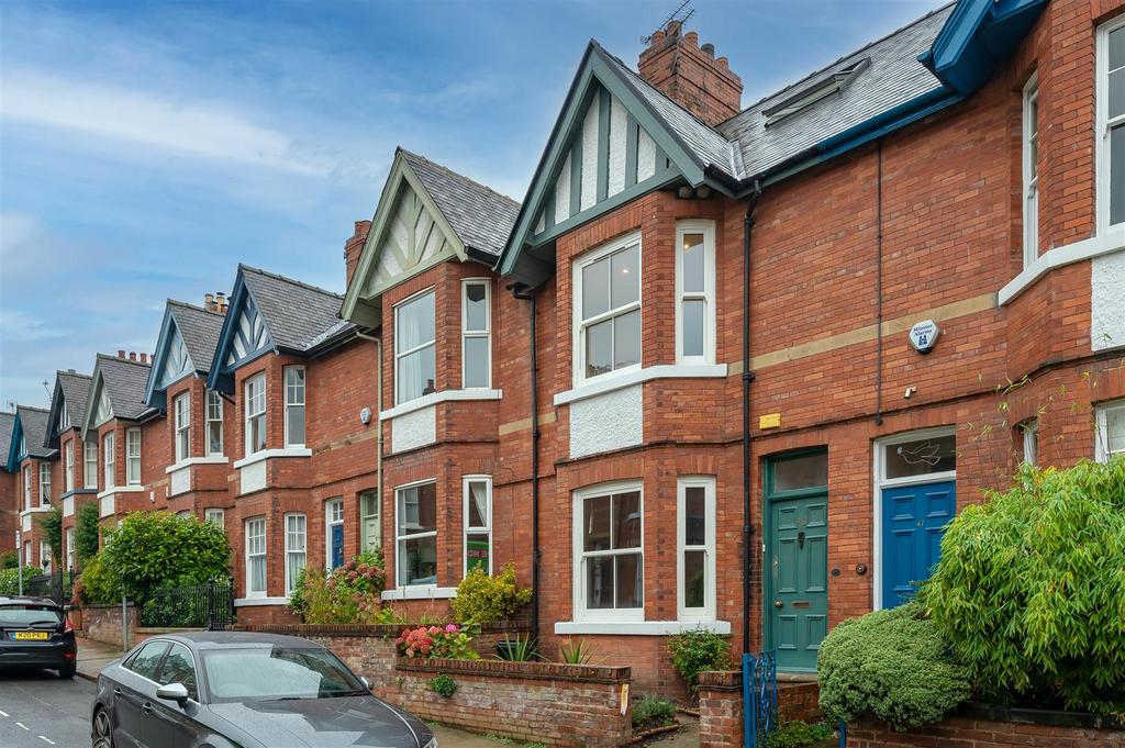 Scarcroft Hill, South Bank, York... 4 bed terraced house for sale £