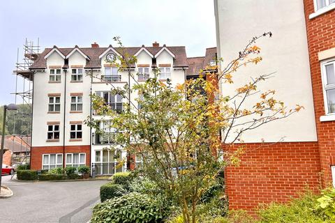 2 bedroom apartment for sale, Hermitage Court, Oadby, LE2