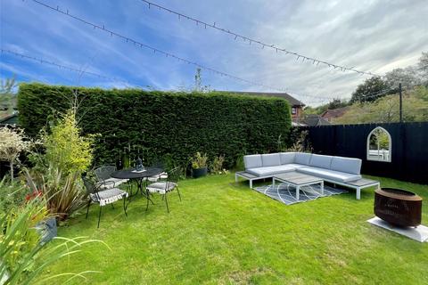 3 bedroom detached house for sale, Hedge Close, Festival Park, NE11