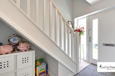 63 Birchberry Close, Sunderland, SR4 8AW