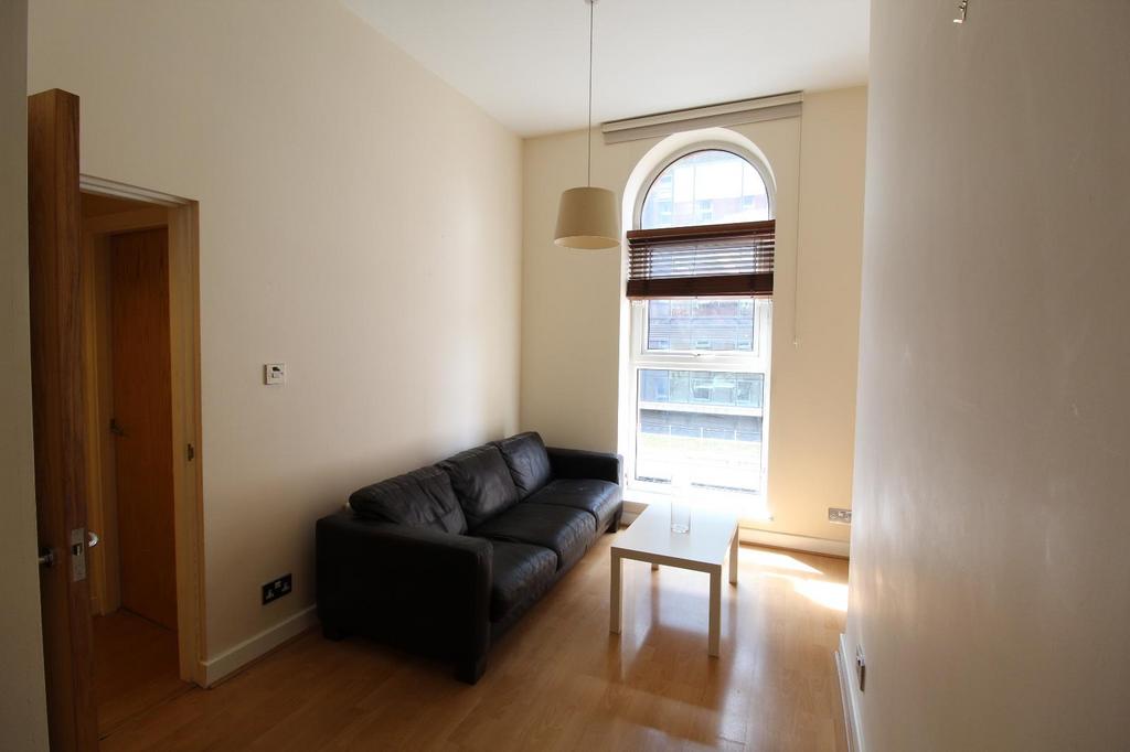 Wellington Street, Leeds, West... 1 bed flat to rent £875 pcm (£202 pw)