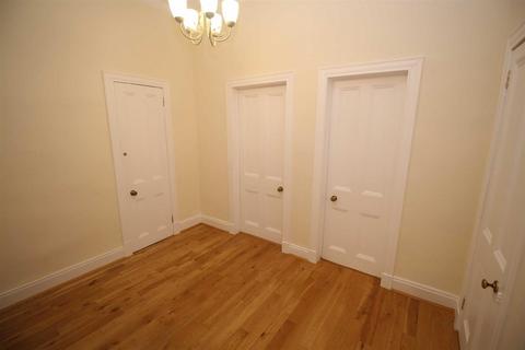 2 bedroom flat to rent, Ashburn Gardens Gourock