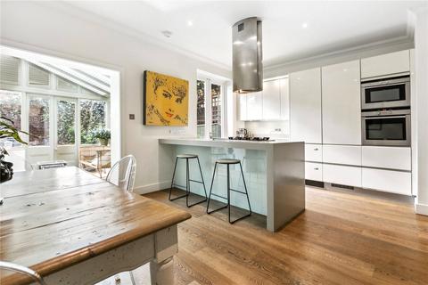 3 bedroom end of terrace house for sale, Belleville Road, SW11