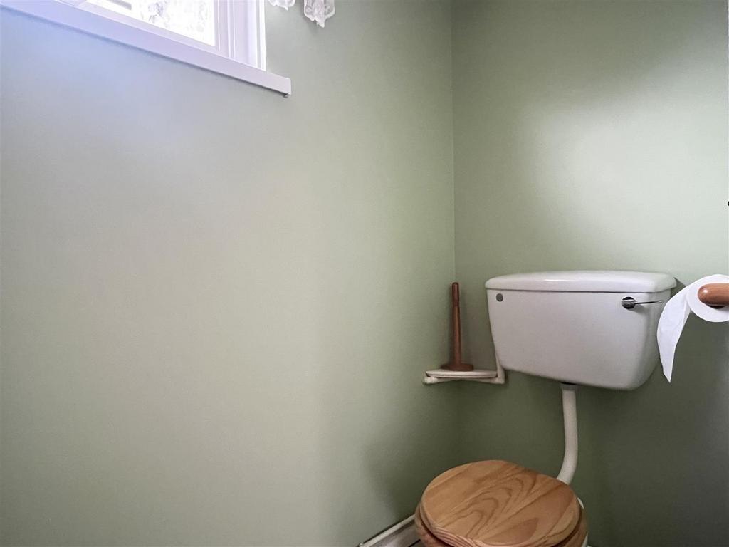 Cloakroom/W.C.