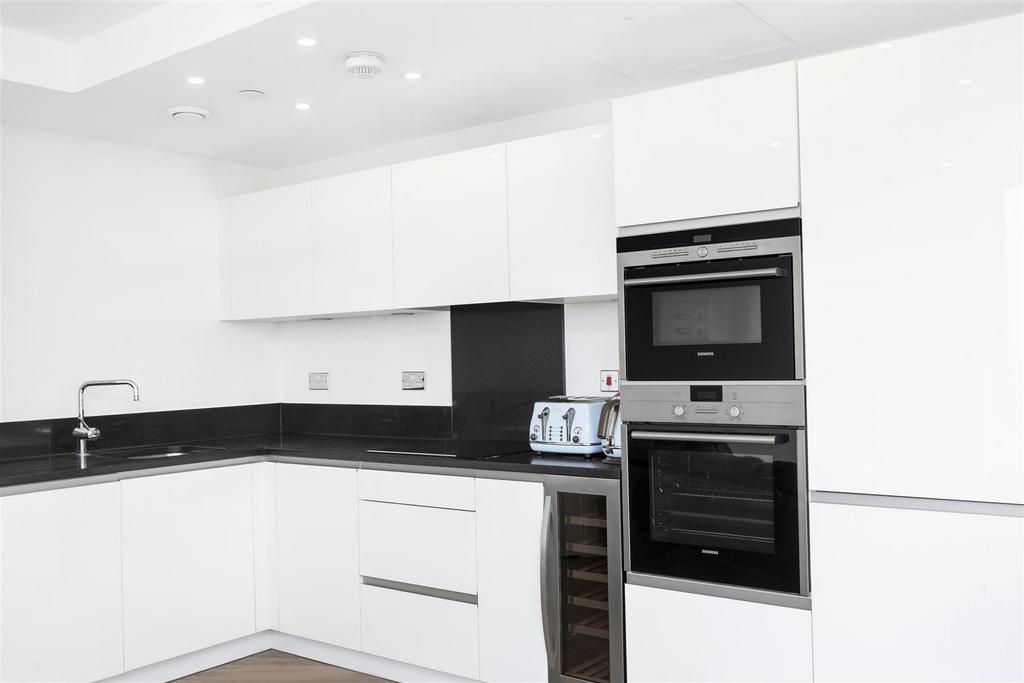 Kitchen 1.jpg