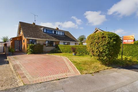 21 Falcon View, Greens Norton, Towcester, NN12 8BT
