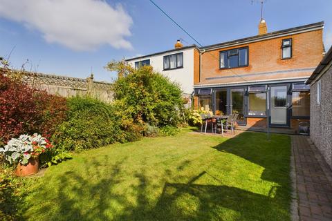 21 Falcon View, Greens Norton, Towcester, NN12 8BT