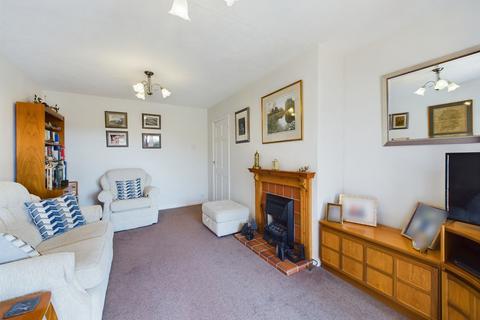 21 Falcon View, Greens Norton, Towcester, NN12 8BT