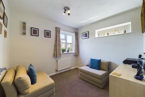 21 Falcon View, Greens Norton, Towcester, NN12 8BT