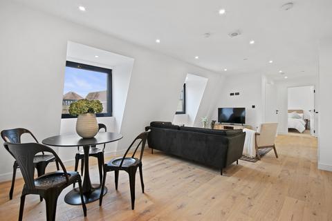 1 bedroom flat for sale, The Pembury, Fairfield Road, CM14 4GS