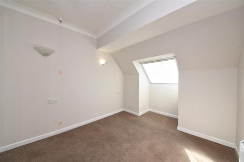 1 bedroom retirement property to rent, Mayfield Avenue, London