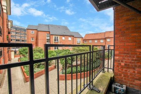 2 bedroom flat to rent, Trafalgar House, Piccadilly, York