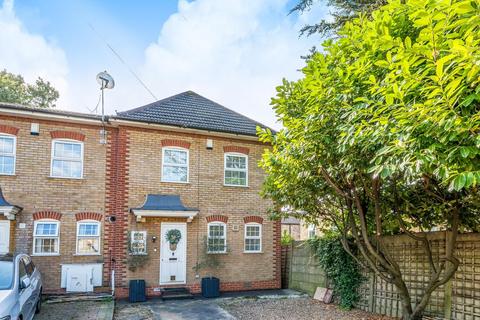 3 bedroom end of terrace house for sale, Farley Mews, Catford