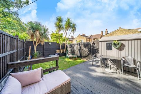 3 bedroom end of terrace house for sale, Farley Mews, Catford