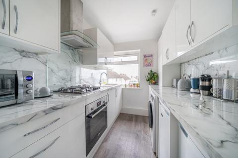 2 bedroom maisonette for sale, Meadow Close, Chislehurst