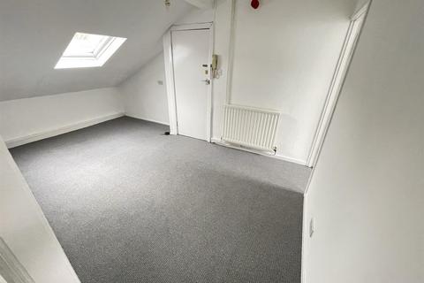 2 bedroom flat to rent, 1a Stamford Street, Ashton-Under-Lyne OL5