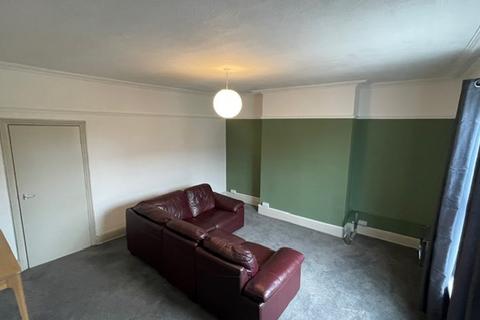 2 bedroom flat to rent, Abbeydale Road, Sheffield S7