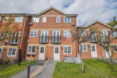 3 bedroom townhouse for sale, Royal Oak Court, Mastin Moor, Chesterfield, S43