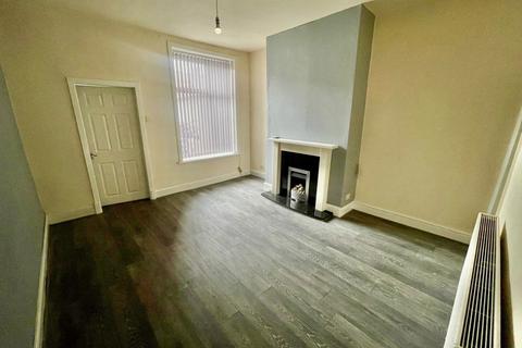 2 bedroom terraced house to rent, Mercer Street, Blackburn