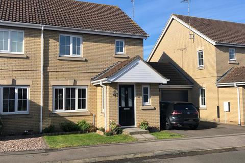 3 bedroom semi-detached house for sale, Foxglove Way, March