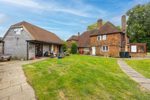 4 bedroom detached house for sale, School Road Appledore, Ashford TN26