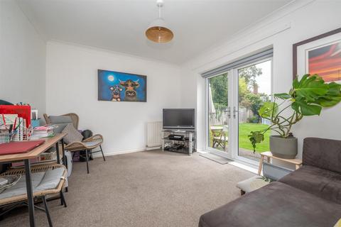 8 Brook End Drive, Henley-in-arden, B95 5JA