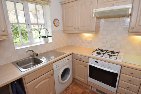 3 bedroom terraced house for sale, Oaklands Avenue, Amesbury, SP4 7WL