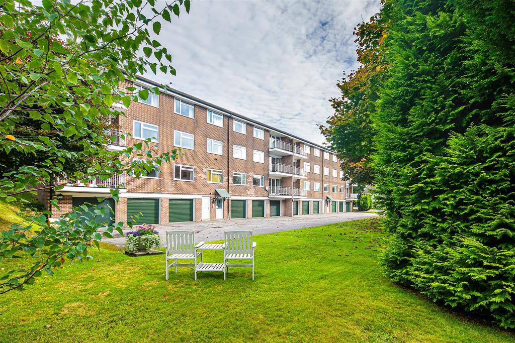 Rear from communal garden