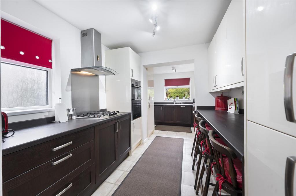 Gritstone Road, Matlock 3 bed detached house for sale £300,000