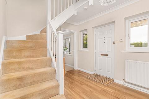 4 Avenue Road, Rushden, NN10 0SJ