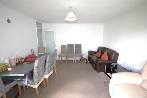 2 bedroom flat for sale, Rushmead Close, Canterbury