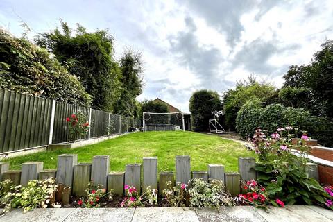 59 Reynolds Avenue, Chessington, KT9 2LQ