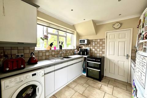 59 Reynolds Avenue, Chessington, KT9 2LQ