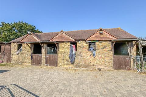 7 bedroom detached bungalow for sale, Pudsey Hall Lane, Rochford SS4