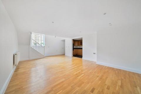 2 bedroom apartment to rent, Princess Park Manor,  Friern Barnet,  N11