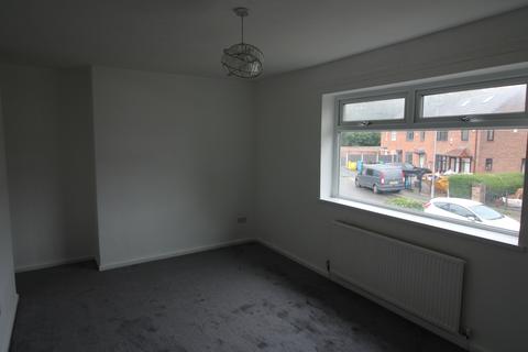 3 bedroom mews to rent, Dunbar Avenue, Manchester M23