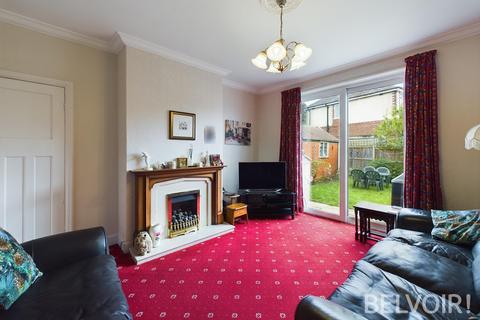 3 bedroom semi-detached house for sale, Hilton Road, Hartshill, Stoke On Trent, ST4