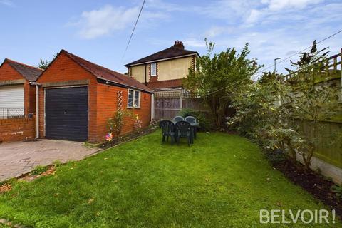 3 bedroom semi-detached house for sale, Hilton Road, Hartshill, Stoke On Trent, ST4