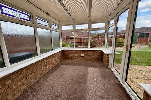 2 bedroom bungalow to rent, Regent Road, Downham Market PE38